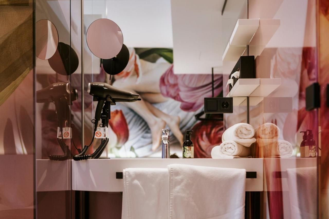 Art-Inn Design Self-Check-In-Hotel Linz Bagian luar foto
